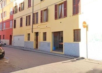 facciata - Commercial Premises Borgo Valorio 10, Parma - photo 2