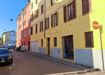 facciata - Commercial Premises Borgo Valorio 10, Parma - photo 3