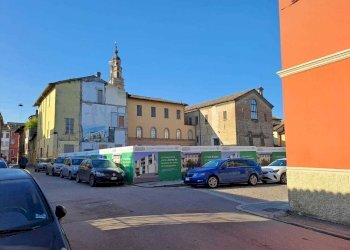 esterni - Commercial Premises Borgo Valorio 10, Parma - photo 4