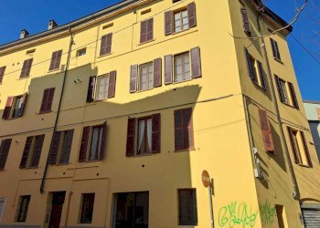 facciata - Commercial Premises Borgo Valorio 10, Parma - photo 5