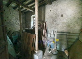 WhatsApp Image 2025-05-20 at 16.21.31 (1).jpeg - Porzione di casa Langhirano - foto 19