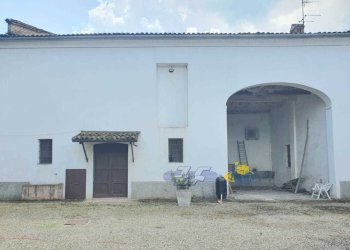 WhatsApp Image 2025-05-20 at 16.17.46.jpeg - Porzione di casa VIA CAVAILLON 7, Langhirano - foto 7