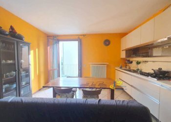 WhatsApp Image 2025-01-22 at 11.26.58.jpeg - Bilocale VIA LUIGI NONO 1, Busseto - foto 4