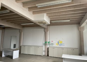 IMG_6280.JPG - Commercial Premises via Forlanini, Parma - photo 11