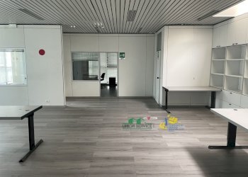 IMG_7648.JPG - Commercial Premises via Forlanini, Parma - photo 16