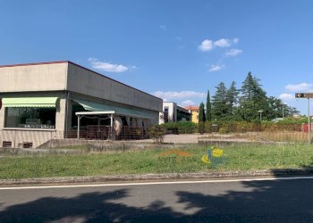 Commercial Premises Collecchio - photo 2