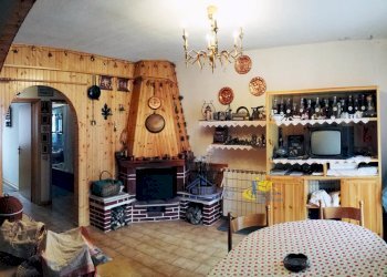 soggiorno.jpg - Trilocale Monchio delle Corti - foto 3