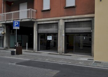 DSC_0002.JPG - Locale Commerciale via spezia 49, Collecchio - foto 3