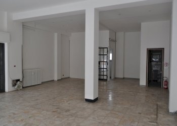 DSC_0005.JPG - Locale Commerciale via spezia 49, Collecchio - foto 5