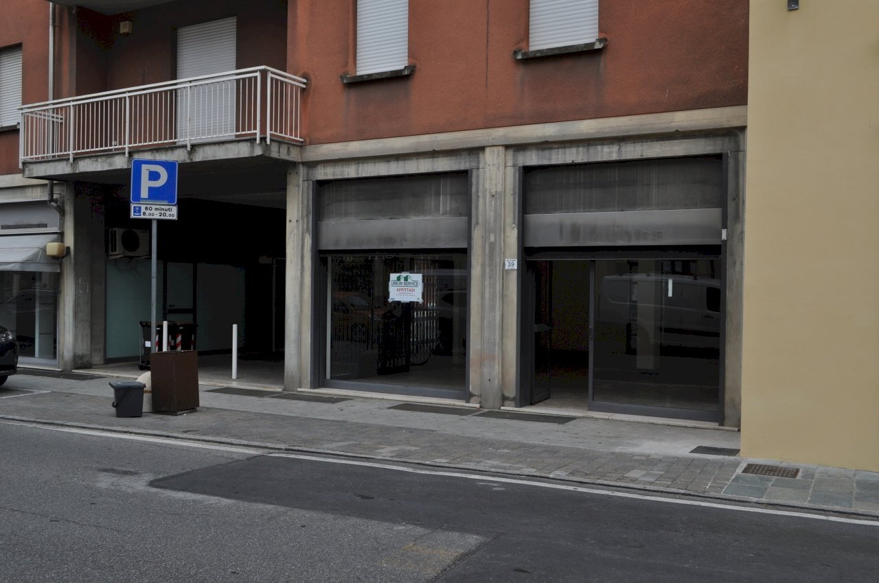 DSC_0002.JPG - Locale Commerciale via spezia 49, Collecchio - foto 3