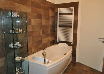 DSC_0187.JPG - Villa NUCLEO BACEDASCO ALTO, Castell'Arquato - foto 14