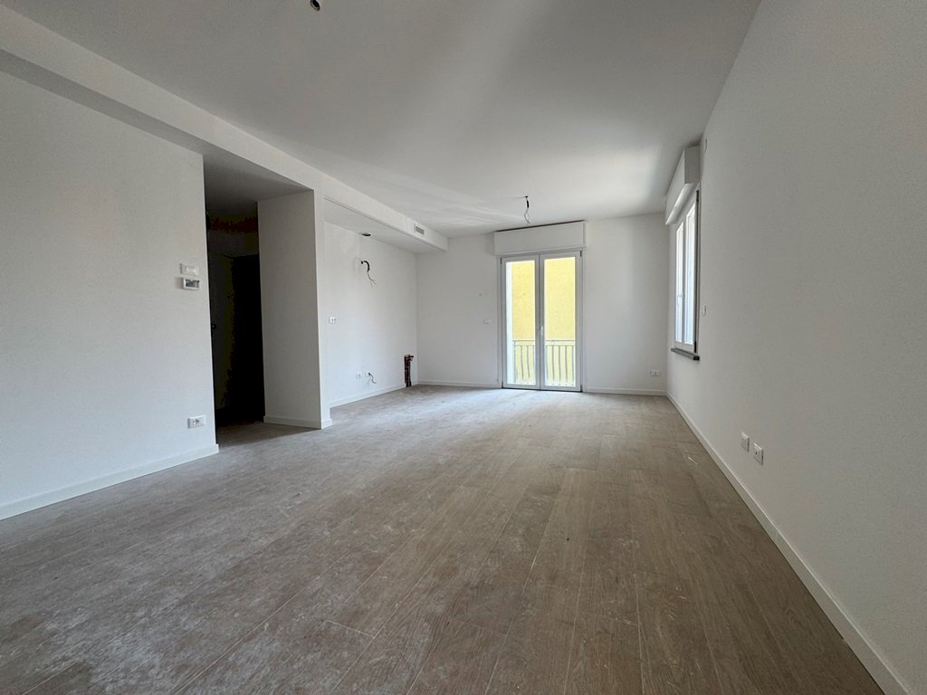 IMG_4066.JPG - Appartamento Via Nazionale 14, Fornovo di Taro - foto 1