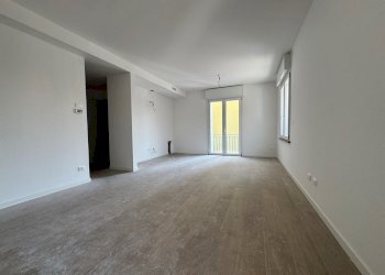 IMG_4066.JPG - Appartamento Via Nazionale 14, Fornovo di Taro - foto 1