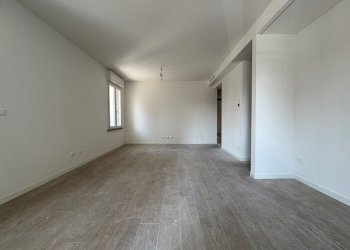 IMG_4076.JPG - Appartamento Via Nazionale 14, Fornovo di Taro - foto 12