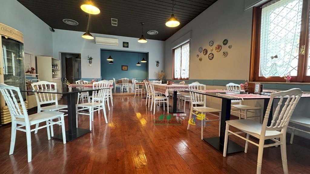 IMG_E3907.JPG - Restaurant Via La Spezia 32, Collecchio - photo 1