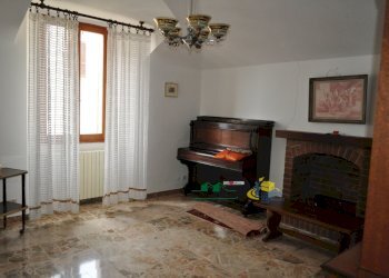 DSC_0101.JPG - Villa Grezzo, Bardi - foto 17