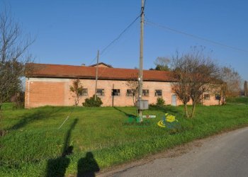 DSC_0105.JPG - Laboratorio via San Rocco snc, Parma - foto 1