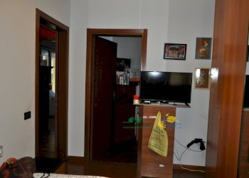 DSC_0038.JPG - Quadrilocale Via Bertolotta 9, Sissa Trecasali - foto 3