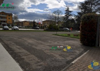 DSC_0025.JPG - Locale Commerciale Via Provinciale, Sala Baganza - foto 15