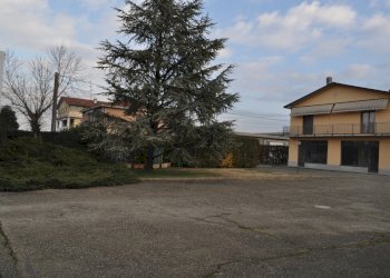 DSC_0004.JPG - Locale Commerciale Via Provinciale, Sala Baganza - foto 11