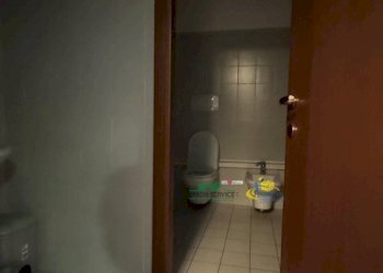 IMG_E0050.JPG - Centro Estetico - Solarium - Benessere Via La Spezia 32, Collecchio - foto 17