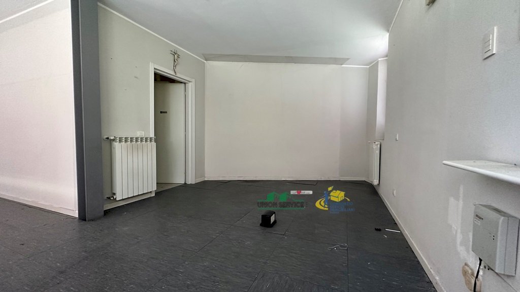 IMG_E2196.JPG - Office Viale Libertà 5, Collecchio - photo 3