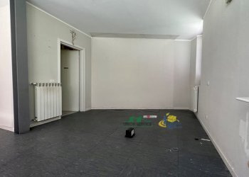 IMG_E2196.JPG - Ufficio Viale Libertà 5, Collecchio - foto 3