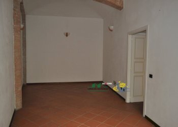 DSC_0110.JPG - Trilocale Vicolo San Tiburzio, Parma - foto 12