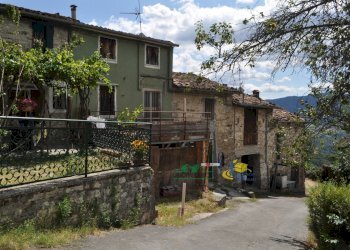 DSC_0093.JPG - Terratetto - Terracielo Località Antreoli 3, Neviano degli Arduini - foto 4