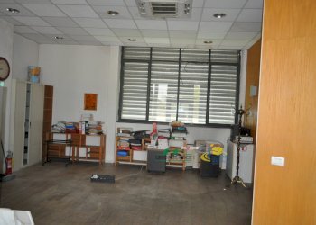 DSC_0110.JPG - Commercial Premises Piazza Caduti di Superga, Parma - photo 21