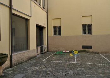 DSC_0125.JPG - Office Vicolo San Tiburzio, Parma - photo 21