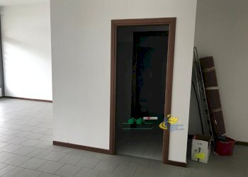 IMG_4244.JPG - Locale Commerciale via del giardinetto 6/d, Collecchio - foto 7