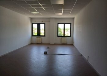 LEON2.jpg - Office Sarzana - photo 1
