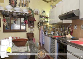 [ENG] - Piano 1 RIALZATO -2- Cucina (B) - .jpg - Appartamento Santo Stefano di Magra - foto 9