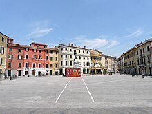 Sarzana-piazza_Matteotti-2012.jpg - Magazzino Sarzana - foto 1