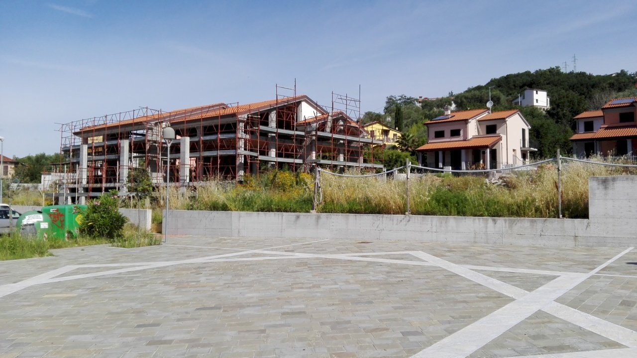 2.jpg - Casa indipendente Luni - foto 2