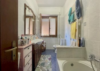 IMG_4949.jpg - Appartamento Piazza Vittorio Veneto 21, Sarzana - foto 7