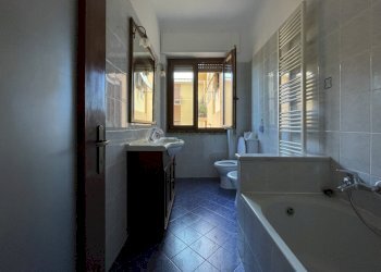 IMG_5824.JPG - Appartamento Piazza Vittorio Veneto 21, Sarzana - foto 27