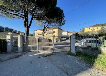 47.jpg - Quadrilocale Via dei Molini 199, Sarzana - foto 2