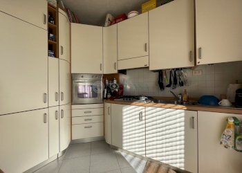 5.jpg - Quadrilocale Via dei Molini 199, Sarzana - foto 14