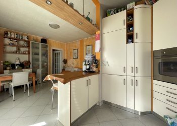 8.jpg - Quadrilocale Via dei Molini 199, Sarzana - foto 15