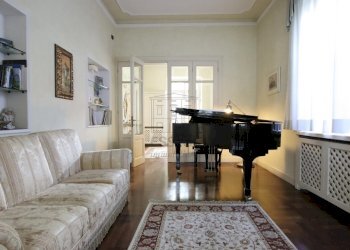 vendesi villa ristrutturata con giardino e terrazz - Villa Viale Pacini 35, Lucca - foto 9