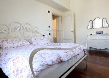 vendesi villa ristrutturata con giardino e terrazz - Villa Viale Pacini 35, Lucca - foto 19