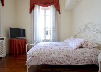 vendesi villa ristrutturata con giardino e terrazz - Villa Viale Pacini 35, Lucca - foto 20