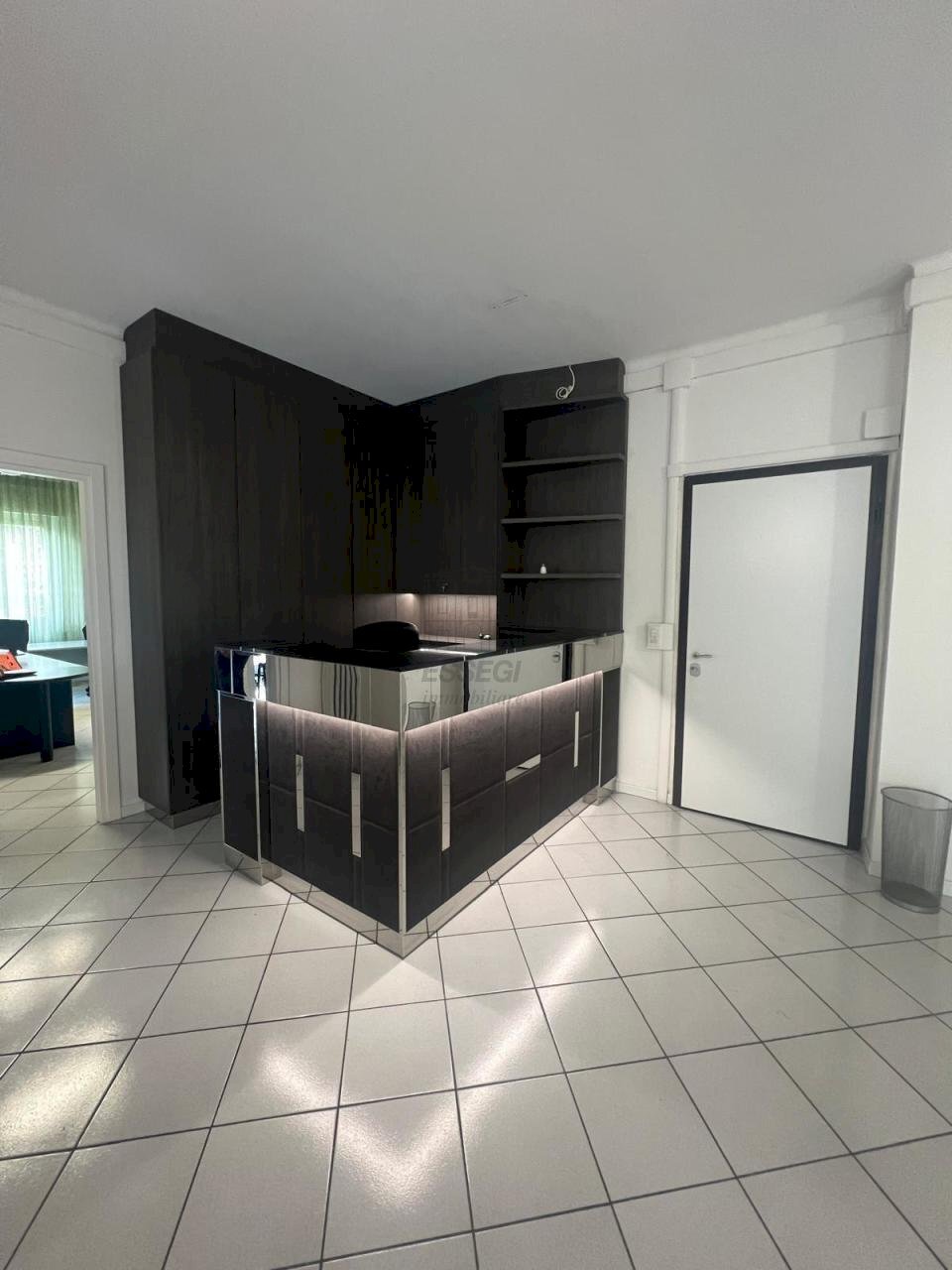 Interessante ufficio in affitto Lucca (6).jpg - Ufficio Viale Castruccio Castracani 395, Lucca - foto 1