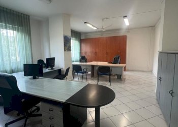 Interessante ufficio in affitto Lucca (9).jpg - Ufficio Viale Castruccio Castracani 395, Lucca - foto 3