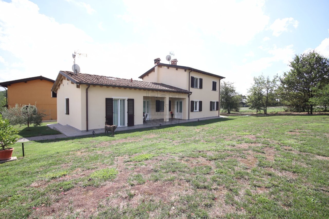 villa divisa in due abitazioni IA04117 (42).JPG - Villa Erta della Chiesa, Porcari 4, Porcari - foto 2