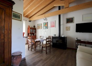 villa divisa in due abitazioni IA04117 (1).JPG - Villa Erta della Chiesa, Porcari 4, Porcari - foto 9