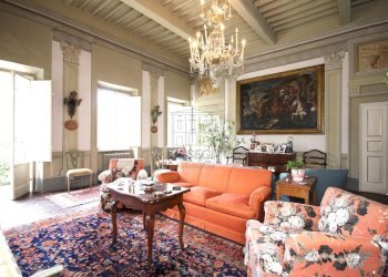 IMPORTANTE VILLA STORICA SULLA PRIMA COLLINA (7). - Villa Via del Caporale 773, Lucca - foto 3