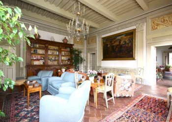 IMPORTANTE VILLA STORICA SULLA PRIMA COLLINA (9). - Villa Via del Caporale 773, Lucca - foto 6